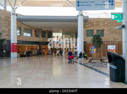 Centro commerciale Midsummer Place, Milton Keynes Central, Buckinghamshire, Inghilterra, Regno Unito Foto Stock