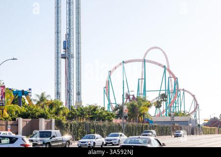Buena Park, California, Stati Uniti - 08-05-2019: Una vista di un montagne russe, visto al Knott's Berry Farm. Foto Stock