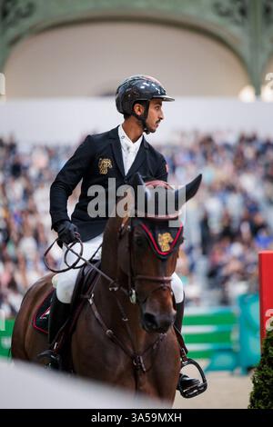 Omar Abdul Aziz AL MARZOOQI degli Emirati Arabi Uniti con Chacco Bay durante il Prix Hermès Sellier al Saut Hermès il 21 marzo 2025, Parigi, Francia (foto di Maxime David - MXIMD Pictures) Foto Stock