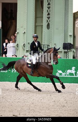 Omar Abdul Aziz AL MARZOOQI degli Emirati Arabi Uniti con Chacco Bay durante il Prix Hermès Sellier al Saut Hermès il 21 marzo 2025, Parigi, Francia (foto di Maxime David - MXIMD Pictures) Foto Stock