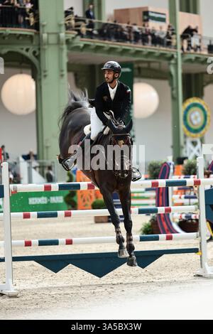 Omar Abdul Aziz AL MARZOOQI degli Emirati Arabi Uniti con Enjoy de la mure durante gli eventi Prix GL al Saut Hermès il 22 marzo 2025, Parigi, Francia (foto di Maxime David - MXIMD Pictures) Foto Stock