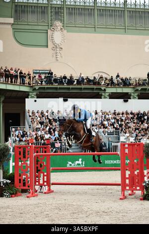 Christian AHLMANN della Germania con D'aganix 2000 z durante il Saut Hermès al Saut Hermès il 22 marzo 2025, Parigi, Francia (foto di Maxime David - MXIMD Pictures) Foto Stock
