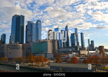 Skyline di New York City con Foliage autunnale USA Foto Stock