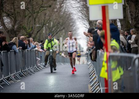 Brentwood Essex 23 marzo 2025 mezza maratona di beneficenza Brentwood, Brentwood Essex UK crediti: Ian Davidson/Alamy Live News Foto Stock