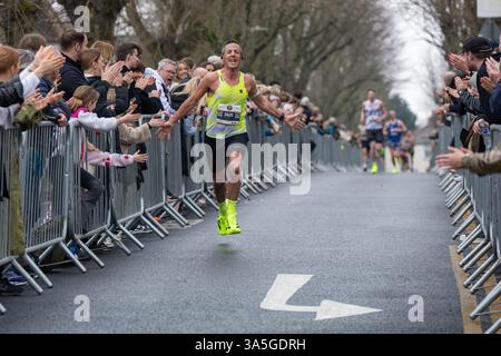 Brentwood Essex 23 marzo 2025 mezza maratona di beneficenza Brentwood, Brentwood Essex UK crediti: Ian Davidson/Alamy Live News Foto Stock