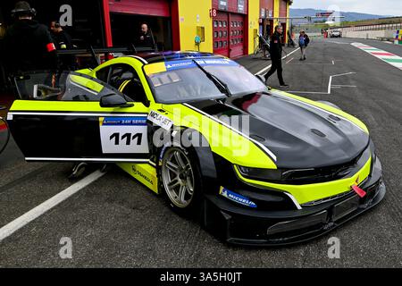 Mugello, Italia. 23 marzo 2025. GTX 111 111Racing AUS Darren Currie Grant Donaldson durante la 12 ore Michelin del Mugello 2025, gara Endurance nel Mugello, Italia, 22 marzo 2025 Credit: Independent Photo Agency/Alamy Live News Foto Stock