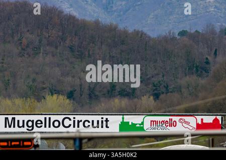 Mugello, Italia. 23 marzo 2025. Dettaglio del circuito del Mugello durante la 12 ore Michelin del Mugello 2025, gara Endurance nel Mugello, Italia, 22 marzo 2025 Credit: Independent Photo Agency/Alamy Live News Foto Stock