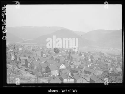Alloggi per lavoratori presso Industrial Collieries Corp La miniera Franklin #73 a Johnstown, Cambria County, Pennsylvania, offre alloggio per famiglie minerarie. Foto Stock