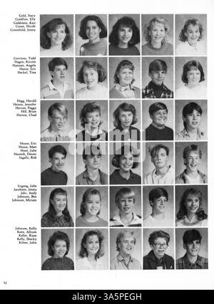 L'edizione 1987 dell'annuario Hopkins North Junior High mette in evidenza gli studenti, i club, lo sport e le attività accademiche dell'anno scolastico 1986-1987. Foto Stock