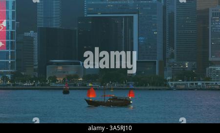 Junkboat cinese in barca a vela a Hong Kong Foto Stock