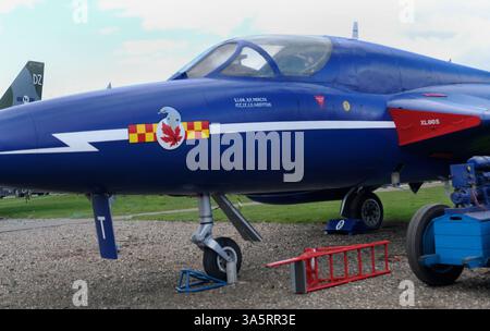 L'Hawker Hunter è un aereo da caccia transonico a reazione britannico sviluppato dalla Hawker Aircraft per la Royal Air Force (RAF). Foto Stock