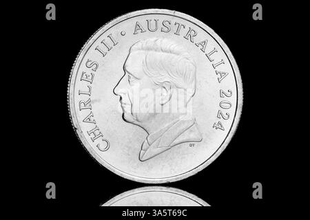 La prima moneta australiana da 10 centesimi di Re Carlo III. Il ritratto di Charles fu disegnato da Daniel Thorne Foto Stock