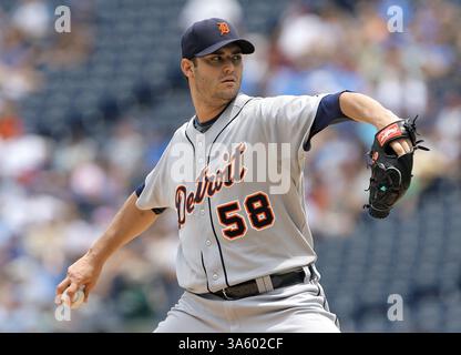 23 luglio 2008 - il lanciatore titolare dei Detroit Tigers Armando Galarraga gioca contro i Kansas City Royals nel terzo inning al Kauffman Stadium di Kansas City, Missouri, mercoledì 23 luglio 2008. (John Sleezer/Kansas City Star/MCT) (immagine di credito: © John Sleezer/MCT/ZUMAPRESS.com) Foto Stock