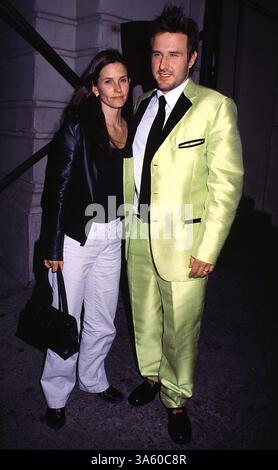 1 gennaio 2011 - K18403HMc: IN GIRO PER LA CITTÀ DI New York. 03/30/2000.COURTNEY COX ARQUETTE E DAVID ARQUETTE. HENRY McGee/ 2000 (immagine di credito: © ZUMAPRESS.com) Foto Stock