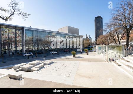 Belgrado, Serbia. 21 marzo 2025. Vista esterna del Teatro dramma jugoslavo nel centro della città Foto Stock