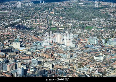 Un colpo di drone di Nottingham City Centre, East Midlands, Regno Unito, il Counting House dominante Foto Stock