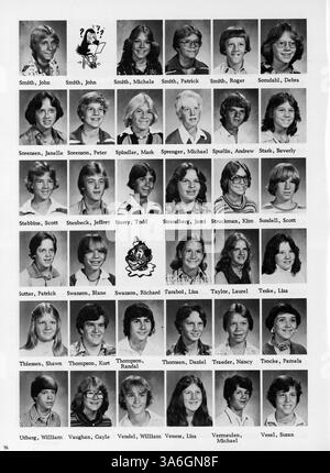 Questo annuario del 1978 della Hubert Olson Junior High School include fotografie di studenti, insegnanti, eventi scolastici e sport dell'anno accademico 1977-1978. Foto Stock