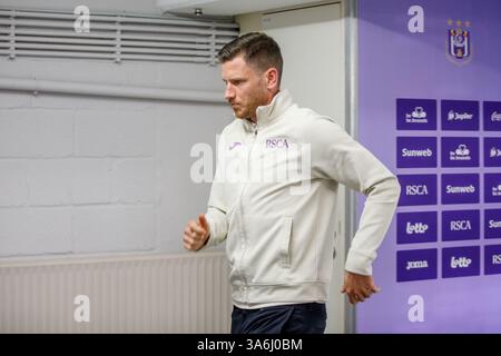 Bruxelles, Belgio. 25 marzo 2025. Jan Vertonghen di Anderlecht nella foto di una conferenza stampa di Anderlecht e Jan Vertonghen per annunciare la fine della sua carriera, a Bruxelles, martedì 25 marzo 2025. BELGA FOTO HATIM KAGHAT credito: Belga News Agency/Alamy Live News Foto Stock