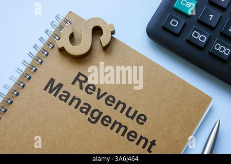 Prenota con la gestione dei ricavi. Strategia finanziaria. Foto Stock