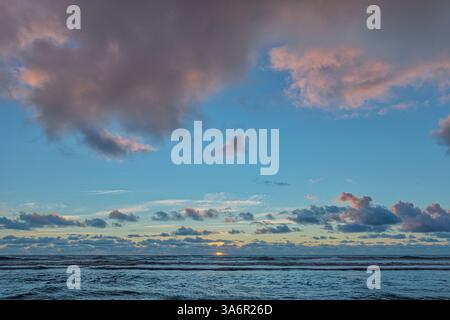 Vista sull'oceano, Punakaiki, South Island, nuova Zelanda Foto Stock