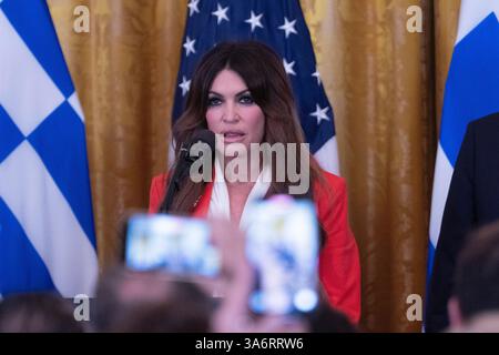 Washington, Vereinigte Staaten. 24 marzo 2025. L'Ambasciatore degli Stati Uniti in Grecia Kimberly Guilfoyle parla durante una celebrazione del giorno dell'indipendenza greca alla Casa Bianca di Washington, DC, 24 marzo 2025. Crediti: Chris Kleponis/CNP/dpa/Alamy Live News Foto Stock