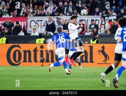Signal-Iduna-Park, Dortmund, 23.03.2025: La Germania Nadiem Amiri salta per un colpo di testa durante la partita dei quarti di finale di UEFA Nations League Germania contro Italia Foto Stock