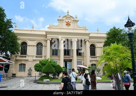 Wat Phra Kaew Museum, il Museo del Buddha di Smeraldo, che si trova all'interno del complesso del Grand Palace a Bangkok, Thailandia, Asia Foto Stock
