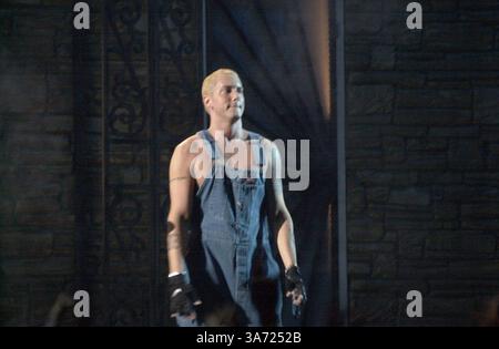 26 feb. 2001 - Londra, Gran Bretagna - ©DAVE BENETT ALPHA DM043402 26 02 01.EMINEM.-''BRIT AWARDS 2001'' PRESSO EARLS COURT, LONDRA (immagine di credito: © Globe Photos/ZUMAPRESS.com) Foto Stock