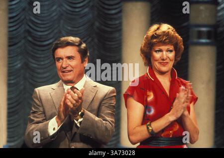 Agosto 11, 2006 - Mike Douglas con Lynn Redgrave. MICHELSON- MIKEDOUGLASRETRO(Immagine di credito: © Globo foto/ZUMAPRESS.com) Foto Stock