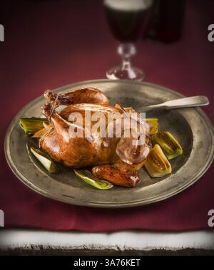 7 dicembre 2012 - Chicago, il, USA - Stati Uniti - galline di caccia della Cornovaglia per le cene natalizie dimostrano l'adagio: Le cose buone arrivano in piccoli pacchetti. (Immagine di credito: © Bill Hogan/MCT/ZUMAPRESS.com) Foto Stock