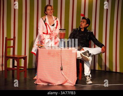 30 gennaio 2013 - Colombia - BogotÃ, Enero 30 de 2013. Ensayo de la obra El gran dÃ­a, dirigida por Santiago Merchant, que empieza temporada en Casa Ensamble. CrÃ©dito: CEET FotÃ³grafo: CLAUDIA RUBIO (immagine di credito: © El Tiempo/GDA/ZUMAPRESS.com) Foto Stock