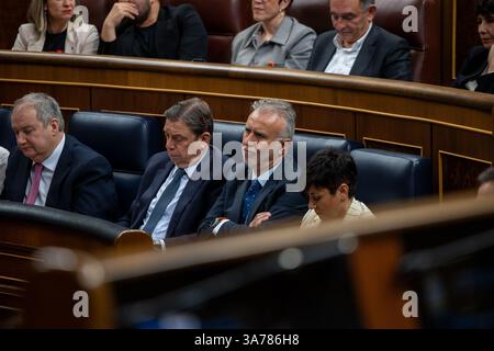 Madrid, Spagna. 26 marzo 2025. Madrid, Spagna. 26 marzo 2025. Ángel Víctor Torres, ministro della politica territoriale e della memoria democratica del governo spagnolo, visto durante la sessione parlamentare di controllo del governo nella sessione plenaria del Congresso dei deputati. Crediti: D. Canales Carvajal/Alamy Live News Foto Stock
