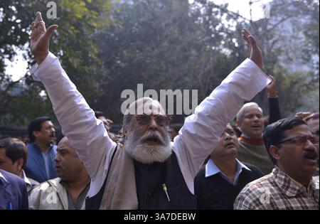 NUOVA DELHI, INDIA - 20 FEBBRAIO: Protesta del personale bancario durante lo sciopero a livello nazionale indiano a nuova Delhi. (Immagine di credito: © India Today/ZUMAPRESS.com) Foto Stock