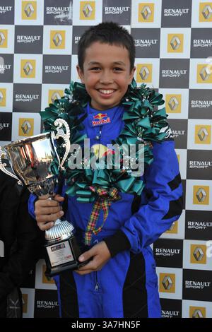 Alexander Albon è un pilota thailandese e britannico, che gareggia (2025) sotto la bandiera thailandese in Formula 1 per la Williams. Foto Stock