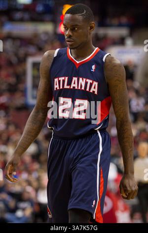 21 dicembre 2012: La guardia tiratrice degli Atlanta Hawks Anthony Morrow (22 anni) guarda durante la partita NBA tra gli Atlanta Hawks e i Philadelphia 76ers al Wells Fargo Center di Philadelphia, Pennsylvania. I Philadelphia 76ers batterono gli Atlanta Hawks, 99-80.(Credit Image: © Chris Szagola/Cal Sport Media/ZUMAPRESS.com) Foto Stock