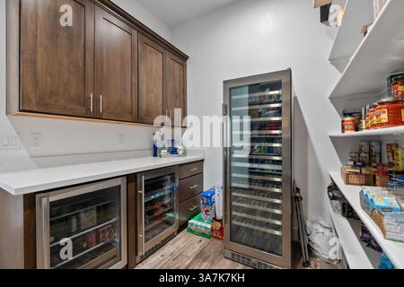 Prescott, Arizona - 13 agosto 2024: Dispensa ben fornita Foto Stock