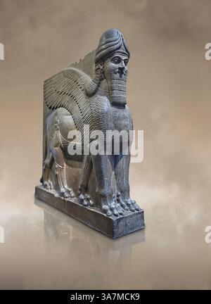 Scultura di gesso assiro di un leone alato dalla testa umana. 865-860 a.C., Nimrud North West Palace, British Museum inv. 118801. Foto Stock