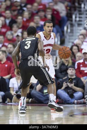 3 marzo 2013 - Madison, Wisconsin, U. S - i Wisconsin Badgers guardano TRAEVON JACKSON, visto qui durante una partita di basket della NCAA contro i Purdue Boilermakers al Kohl Center. (Immagine di credito: © TriplePlayNewMedia/ZUMAPRESS.com) Foto Stock