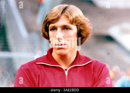 Berlino, Germania - 21 agosto 1974: Dwight Stones *06.12.1953 - detentore del record mondiale di salto in alto dagli Stati Uniti all'ISTAF 1974 di Berlino - Germania. [traduzione automatizzata] Foto Stock