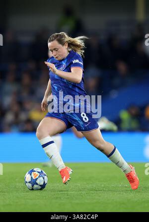 Londra, Regno Unito. 27 marzo 2025. Erin Cuthbert del Chelsea durante la partita di UEFA Women's Champions League allo Stamford Bridge di Londra. Il credito per immagini dovrebbe essere: David Klein/Sportimage Credit: Sportimage Ltd/Alamy Live News Foto Stock