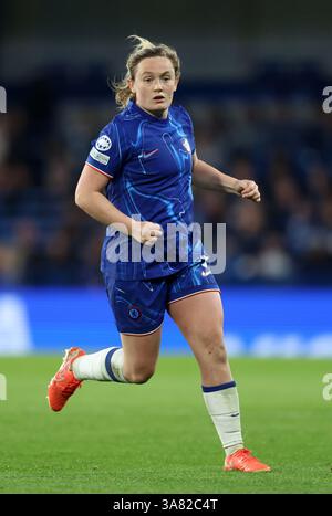 Londra, Regno Unito. 27 marzo 2025. Erin Cuthbert del Chelsea durante la partita di UEFA Women's Champions League allo Stamford Bridge di Londra. Il credito per immagini dovrebbe essere: David Klein/Sportimage Credit: Sportimage Ltd/Alamy Live News Foto Stock
