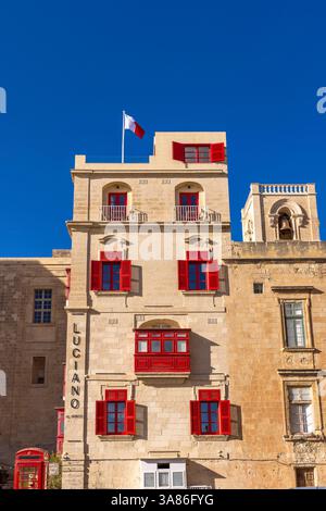 Edificio tradizionale a la Valletta, la Valletta, Malta Foto Stock