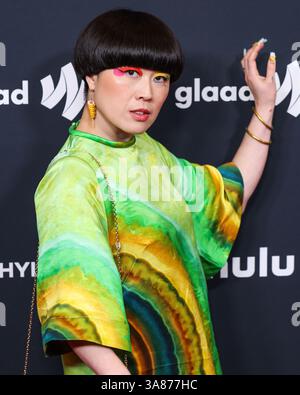 Beverly Hills, Stati Uniti. 27 marzo 2025. BEVERLY HILLS, LOS ANGELES, CALIFORNIA, USA - MARZO 27: Atsuko Okatsuka arriva al 36° GLAAD Media Awards di Los Angeles, tenutosi al Beverly Hilton Hotel il 27 marzo 2025 a Beverly Hills, Los Angeles, California, Stati Uniti. (Foto di Xavier Collin/Image Press Agency) credito: Image Press Agency/Alamy Live News Foto Stock
