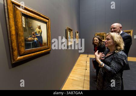 4 aprile 2013 - Amsterdam, Noord holland, Paesi Bassi - Ministro olandese dell'istruzione, della cultura e della scienza: Jet Bussemaker all'inaugurazione del rijksmuseum di amsterdam (immagine di credito: © Ton Koene/ZUMAPRESS.com) Foto Stock