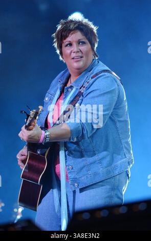 9 giugno 2005 - Nashville, Tennessee, Stati Uniti - 9 giugno 2005 - Nashville, Tennessee - Sugarland. 2005 CMA Music Festival tenutosi al Coliseum. Credito fotografico: George Shepherd/AdMedia Foto Stock