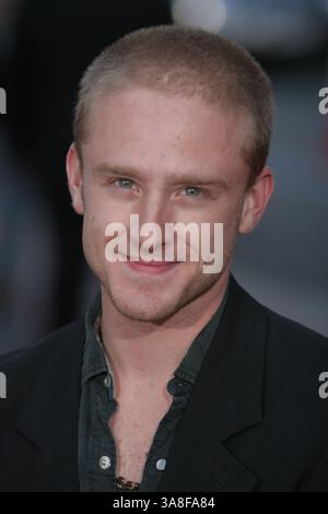 18 maggio 2005 - Hollywood, CA, Stati Uniti - 17 maggio 2005 - Hollywood, California - Ben Foster. HBO presenta la prima stagione di "Six Feet Under" al Grauman's Chinese Theatre..foto Credit: Zach Lipp/Admedia (immagine di credito: © Zach Lipp/AdMedia via ZUMA Wire) Foto Stock