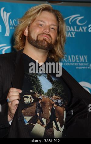 17 maggio 2005 - Las Vegas Las Vegas, Nevada, Stati Uniti - 17 maggio 2005 - Las Vegas, Nevada - . Il 40° Annual Academy of Country Music Awards (ACM) si tiene al Mandalay Bay Resort & Casino. Foto: Laura Farr/AdMedia.17 maggio 2005 - Las Vegas, Nevada - James otto. Il 40° Annual Academy of Country Music Awards (ACM) si tiene al Mandalay Bay Resort & Casino. Foto: Laura Farr/AdMedia Foto Stock