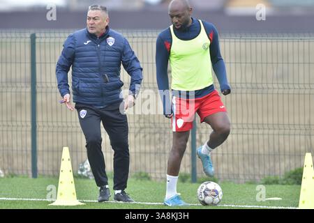 Ilie Stan - allenatore di Gloria Buzau , Superliga rumena Foto Stock
