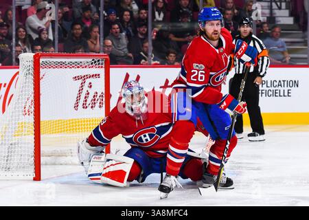 29 settembre 2017: Il portiere dei Montreal Canadiens Charlie Lindgren (39) guarda l'azione di fronte al difensore dei Montreal Canadiens Jeff Petry (26) bloccando la sua visuale durante la partita di pre-stagione dei Florida Panthers ai Montreal Canadiens al Bell Centre di Montreal, Quebec. David Kirouac/CSM(immagine di credito: &Copy; David Kirouac/CSM tramite cavo ZUMA) Foto Stock