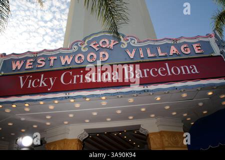 4 agosto 2008 - Westwood, CALIFORNIA, Stati Uniti - 4 agosto 2008 - Westwood, California - atmosfera. "Vicky Christina Barcelona" a Los Angeles Premiere al Mann's Village Theatre. Credito fotografico: Byron Purvis/AdMedia Foto Stock